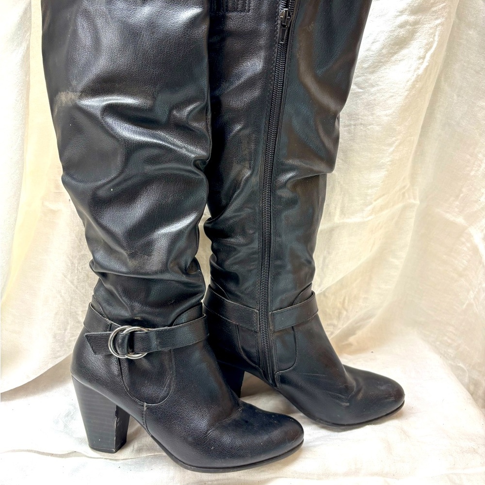 Women’s classic black knee high boots